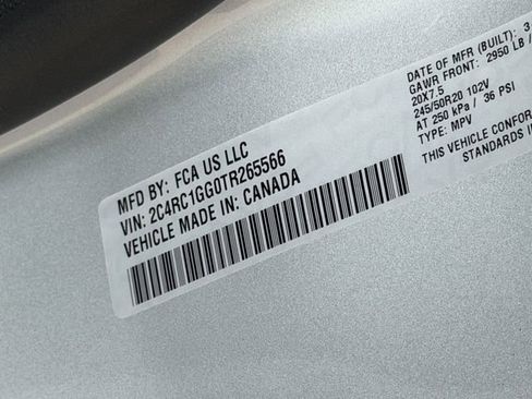 New 2026 Chrysler Pacifica Limited image 28