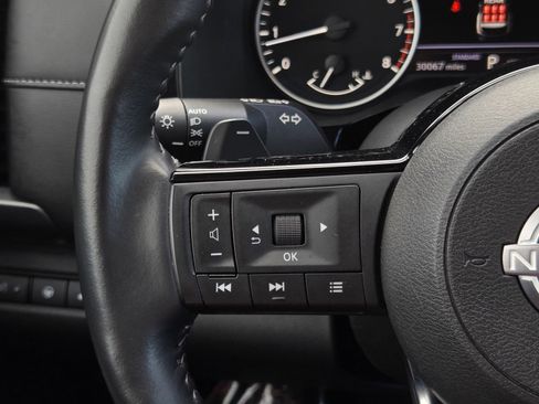 Used 2025 Nissan Pathfinder SL FWD image 20