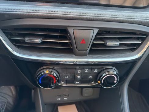 Used 2024 Buick Encore GX Sport Touring w/ Experience Buick Package image 16