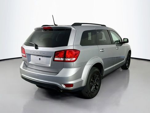 Used 2019 Dodge Journey SE w/ Connectivity Group FWD image 7