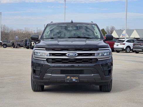 Used 2022 Ford Expedition Max XLT image 6