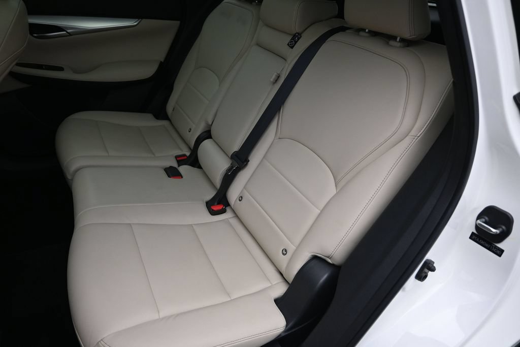 Used 2019 INFINITI QX50 Luxe w/ Navigation Package AWD/4WD image 23