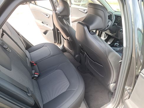 New 2024 Kia Niro Wind image 11