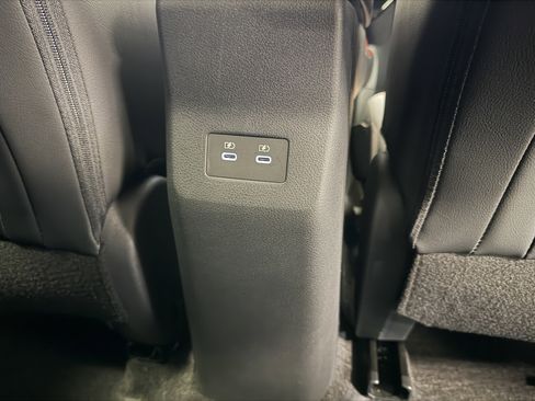 Used 2025 Nissan Kicks SR AWD/4WD image 21