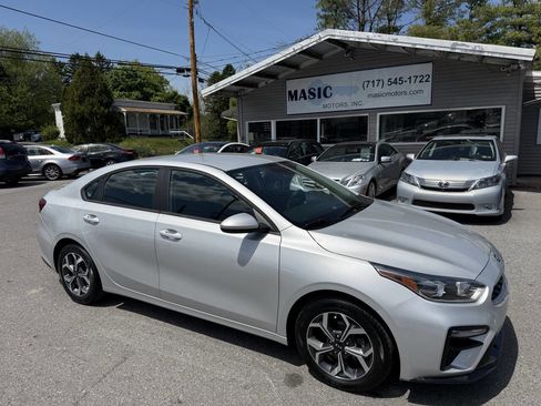 Used 2020 Kia Forte LXS FWD image 28