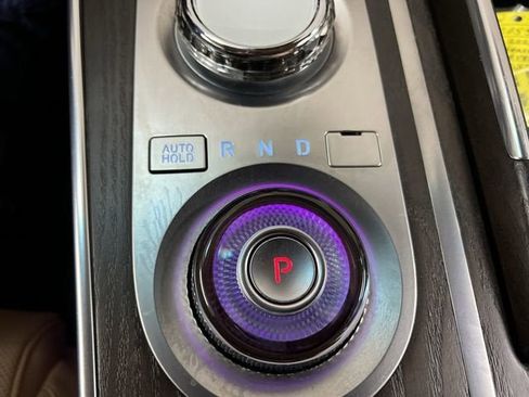 Used 2023 Genesis GV80 2.5T w/ Advanced Package AWD/4WD image 16