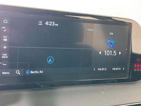 Used 2023 Hyundai Palisade SEL image 13