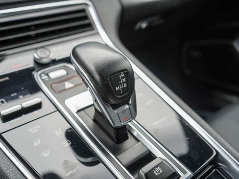 Used 2021 Porsche Panamera 4 AWD/4WD image 24