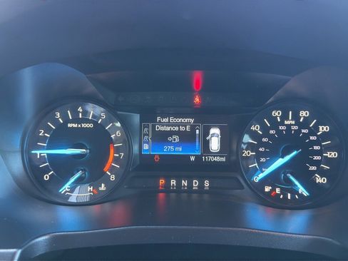 Used 2017 Ford Explorer XLT image 23