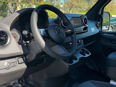 New 2026 Mercedes-Benz Sprinter 2500 image 8