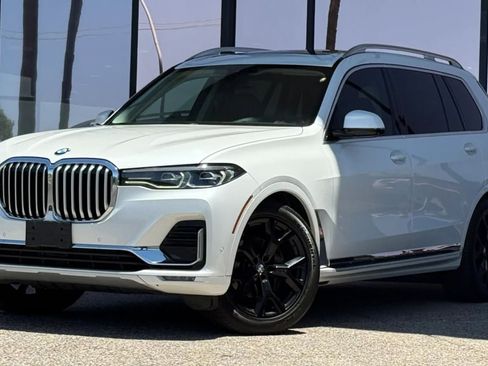 Used 2021 BMW X7 xDrive40i w/ Premium Package AWD/4WD image 2