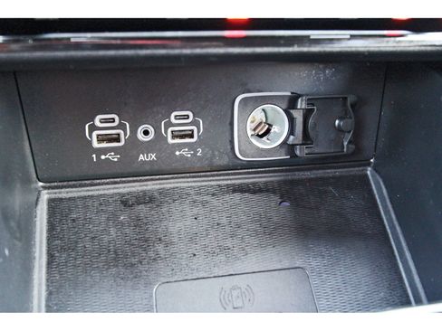 Used 2025 Jeep Grand Cherokee Altitude RWD image 29