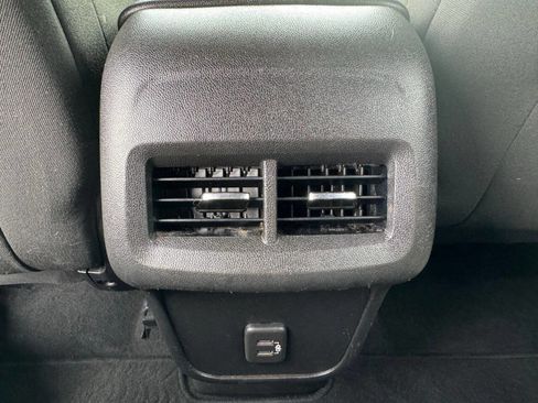 Used 2020 Chevrolet Equinox LT AWD/4WD image 29