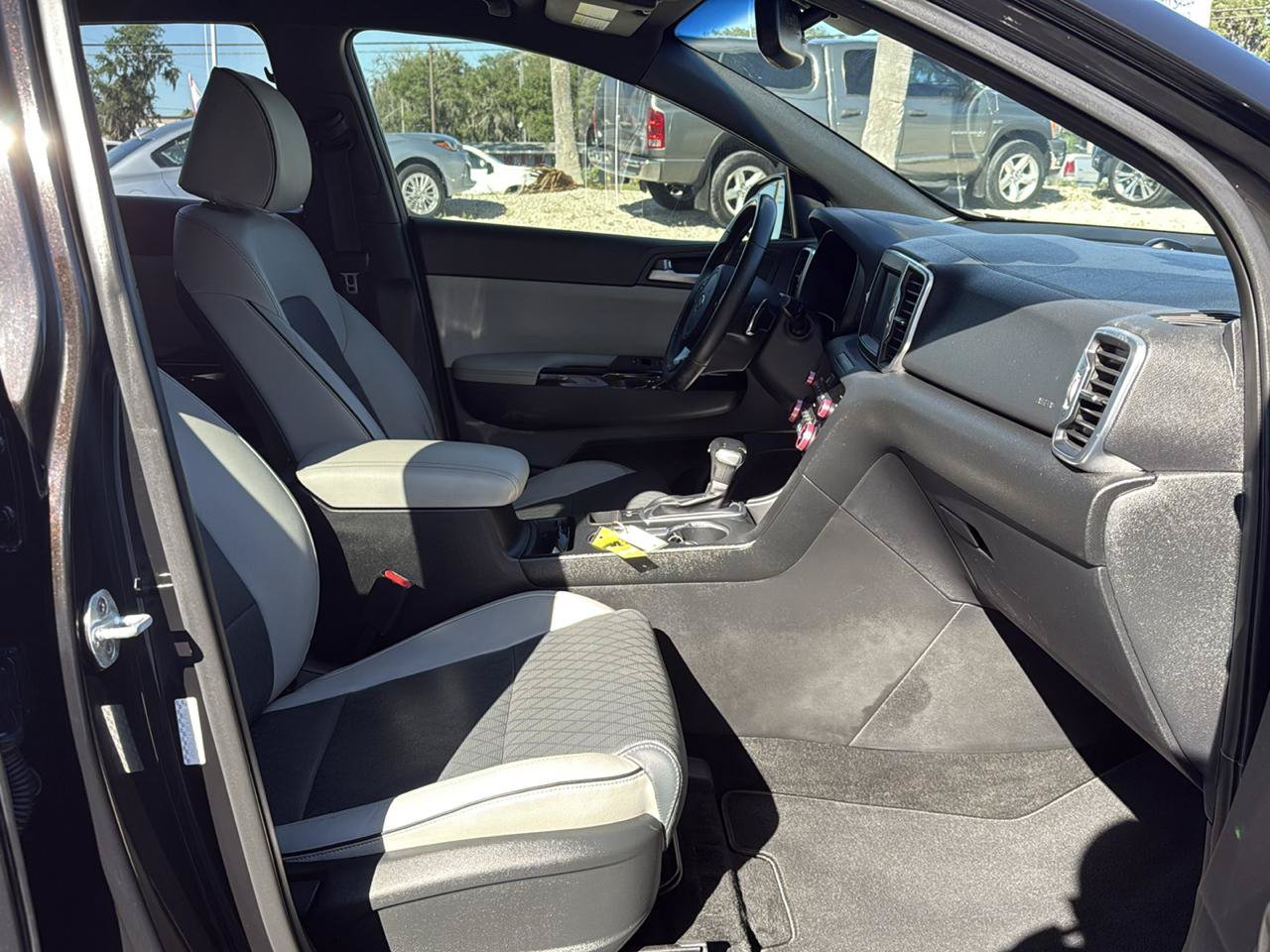 Used 2018 Kia Sportage EX w/ EX Sport Appearance Package FWD image 9
