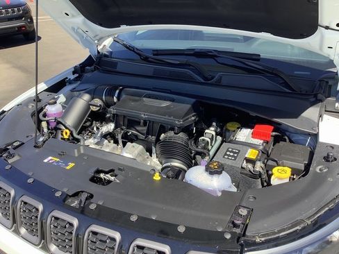 New 2025 Jeep Compass Latitude w/ Sun & Sound Group image 43