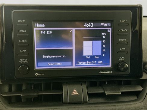 Used 2020 Toyota RAV4 XLE FWD image 21