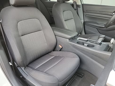 Used 2022 Nissan Altima 2.5 S FWD image 15