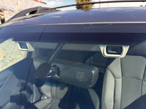 Used 2022 Subaru Outback Premium image 15