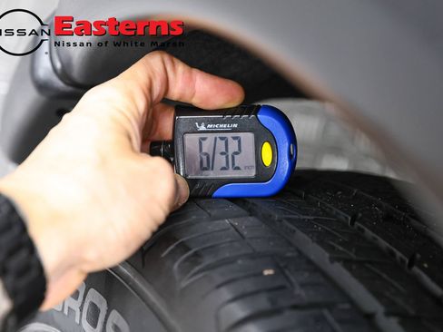 Used 2023 Nissan Rogue SV AWD/4WD image 29