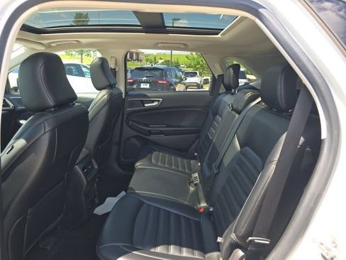 Certified 2023 Ford Edge SEL AWD/4WD image 15