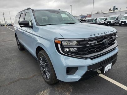 New 2025 Ford Expedition Max Platinum w/ Stealth Performance Package