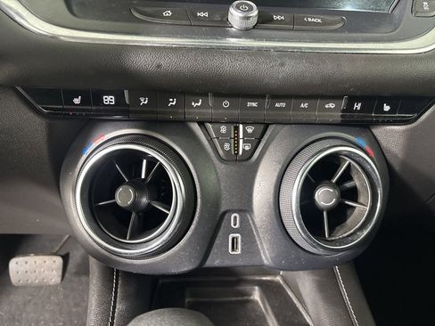 Used 2024 Chevrolet Blazer LT w/ Convenience Package image 16