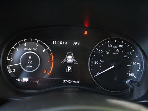 Used 2023 Nissan Kicks SR FWD image 27