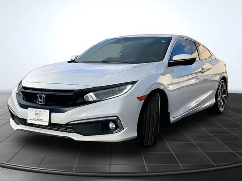 Used 2019 Honda Civic Touring image 4