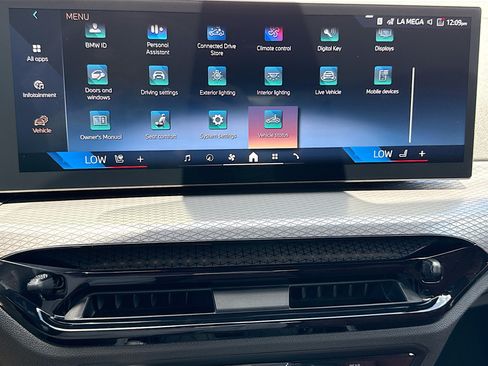 New 2026 BMW 330i Sedan w/ M Sport Package RWD image 29