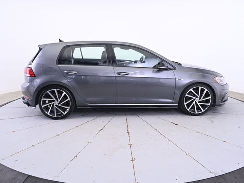 Used 2018 Volkswagen Golf R 4-Door image 8