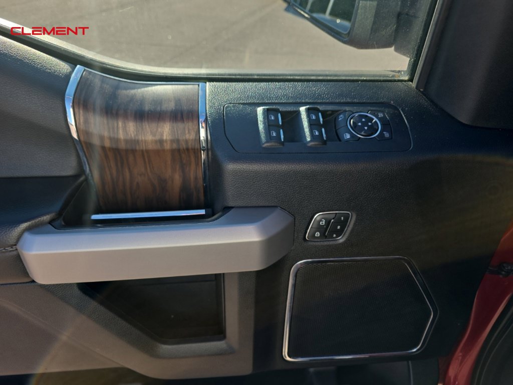 Used 2019 Ford F150 Lariat w/ Equipment Group 502A Luxury AWD/4WD image 8