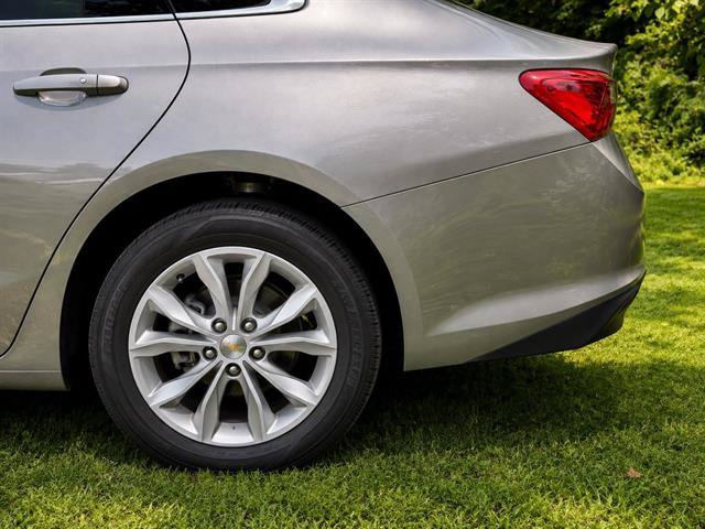 Used 2023 Chevrolet Malibu LT FWD image 9