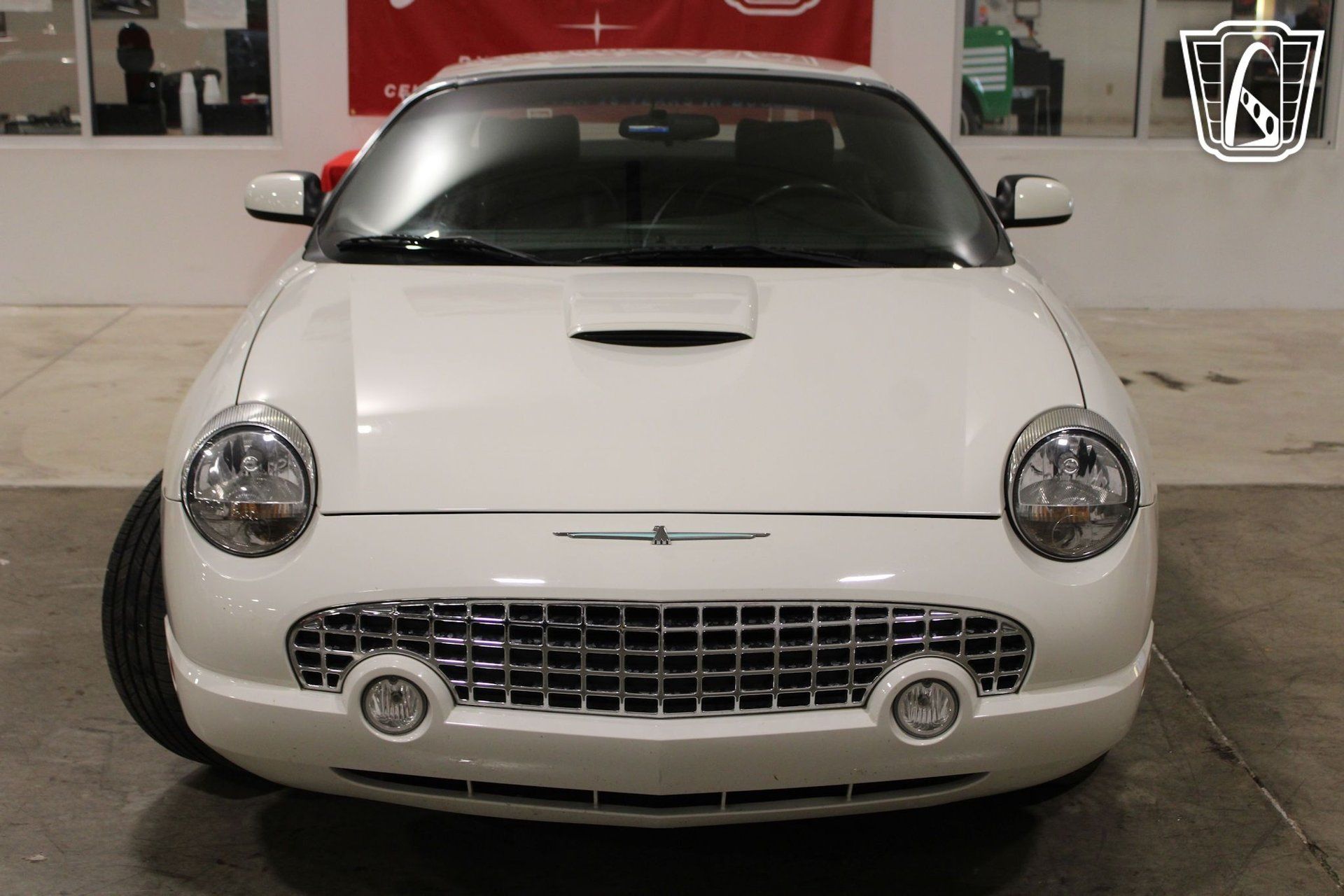 Used 2002 Ford Thunderbird RWD image 17