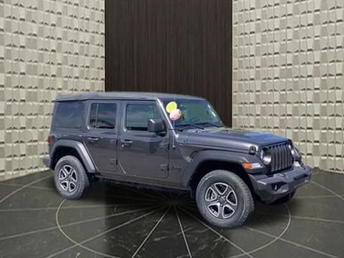 Certified 2022 Jeep Wrangler Unlimited Sport AWD/4WD image 2