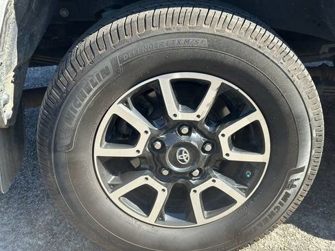 Used 2018 Toyota Tundra 1794 Edition AWD/4WD image 14