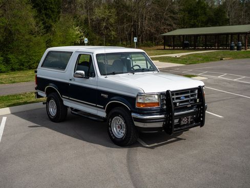 Used 1993 Ford Bronco XLT AWD/4WD image 23