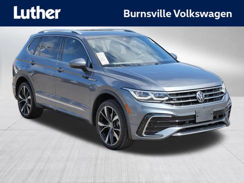 Certified 2022 Volkswagen Tiguan SEL R-Line AWD/4WD image 1