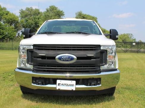 Used 2018 Ford F250 XL w/ Power Equipment Group image 4