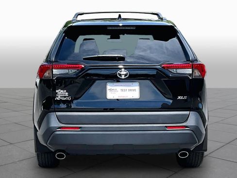 Certified 2025 Toyota RAV4 XLE Premium FWD image 5