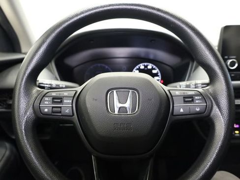 Used 2023 Honda HR-V LX image 14