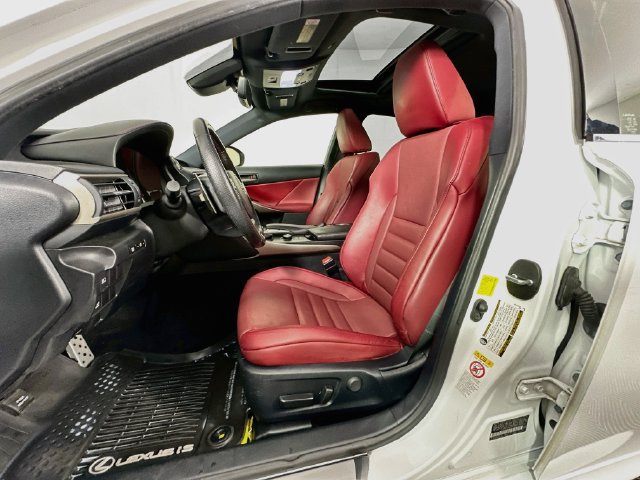 Used 2019 Lexus IS 300 F Sport w/ F Sport Package AWD/4WD image 4