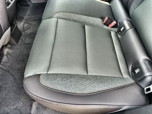 New 2026 GMC Terrain AT4 w/ Convenience Package III image 17