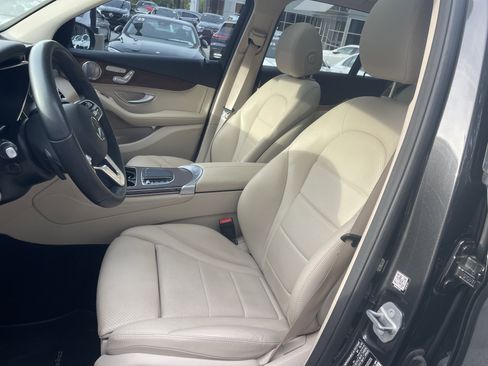 Certified 2020 Mercedes-Benz GLC 300 image 22