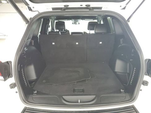 Used 2021 Jeep Grand Cherokee Laredo X RWD image 30
