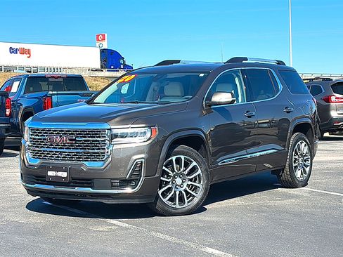 Used 2020 GMC Acadia Denali w/ Technology Package image 2