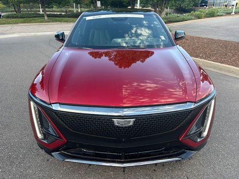 Certified 2024 Cadillac Lyriq Sport AWD/4WD image 7