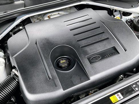 Used 2023 Land Rover Range Rover SE image 29