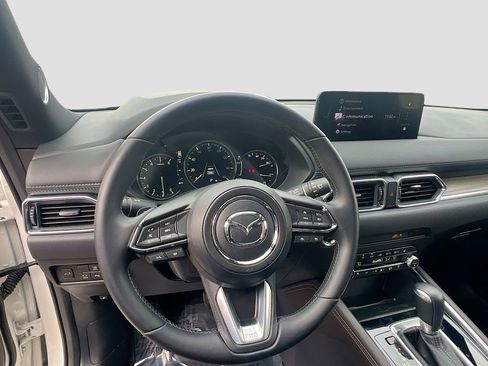 Used 2025 MAZDA CX-5 Signature image 11
