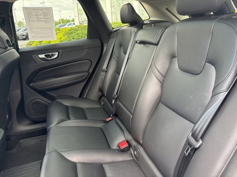Certified 2023 Volvo XC60 B5 Core w/ Climate Package AWD/4WD image 34