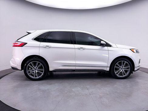 Used 2019 Ford Edge Titanium w/ Equipment Group 301A AWD/4WD image 42